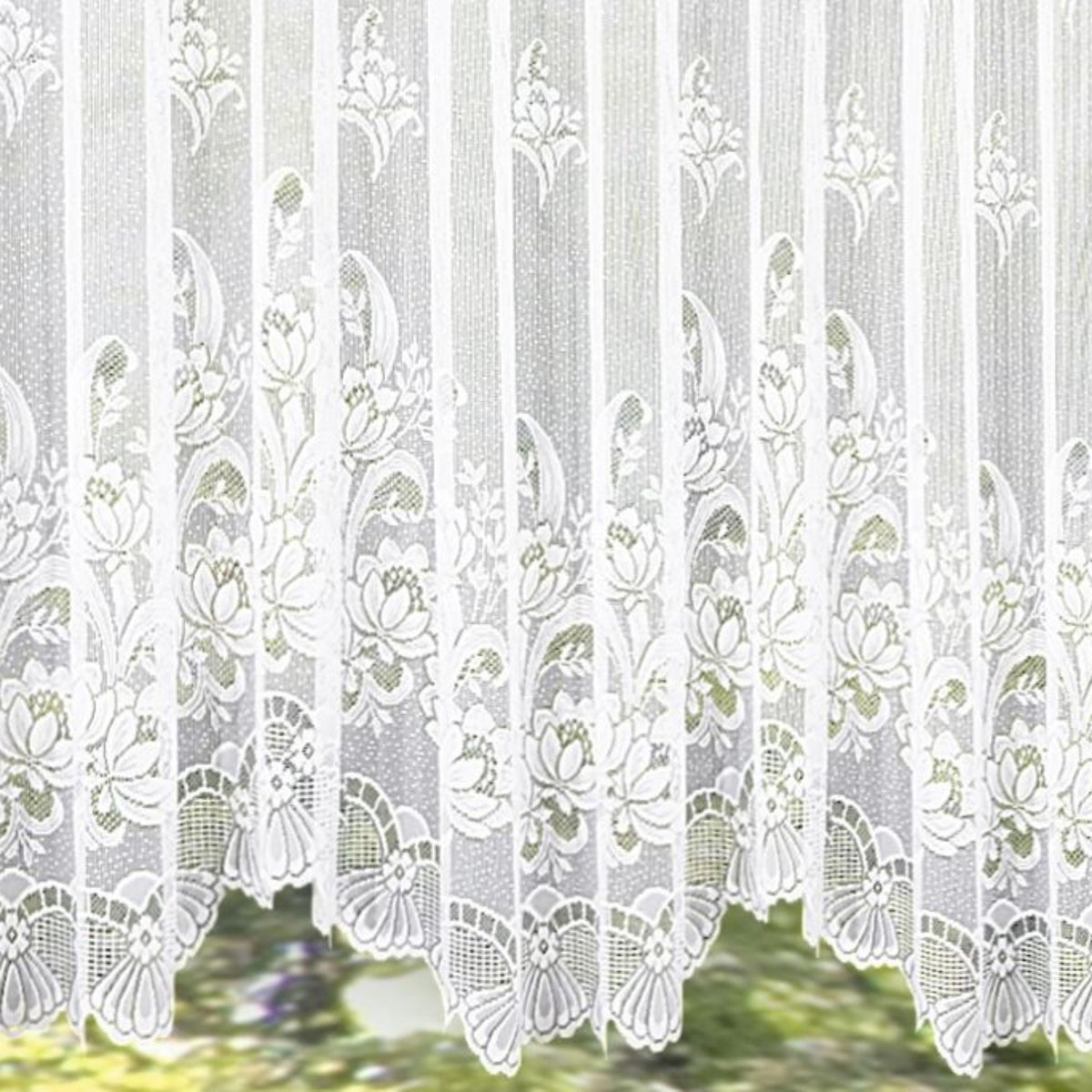 Nahaufnahme Blumenstore weiß von Albani - Gardine für Wohnzimmer und Schlafzimmer