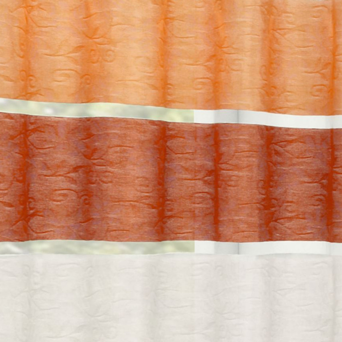 Nahaufnahme Ösenschal Webstreifen orange von Albani
