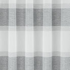 Nahaufnahme Fertigschal Perla silber gestreift von Albani - Vorhang mit verdeckten Schlaufen und Gardinenband
