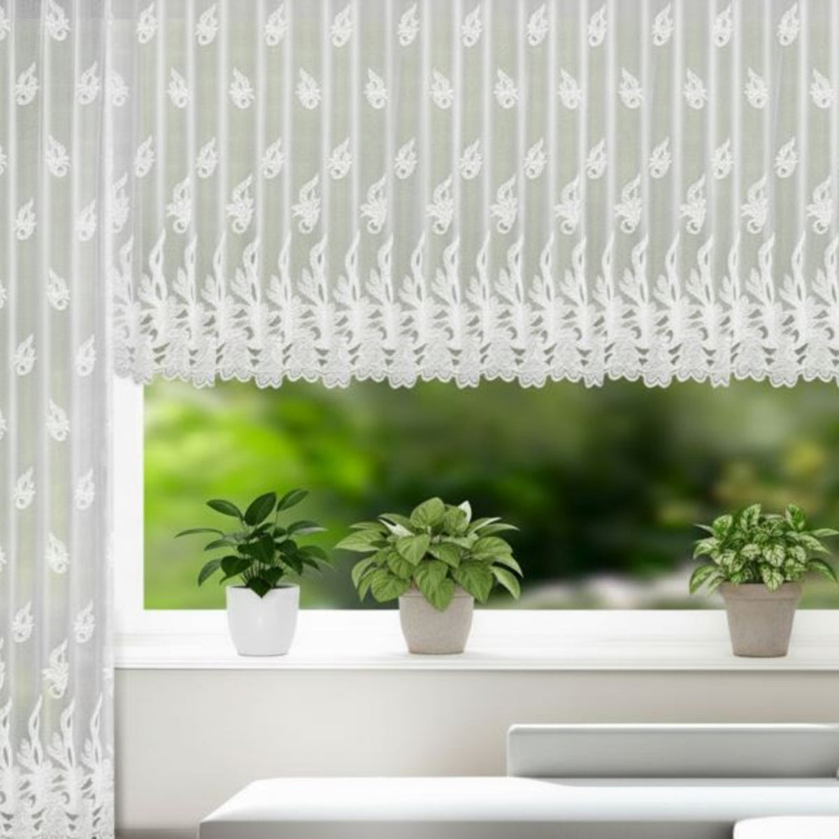 Fertigstore Blumenfenster weiß von Albani - Gardine mit Kräuselband